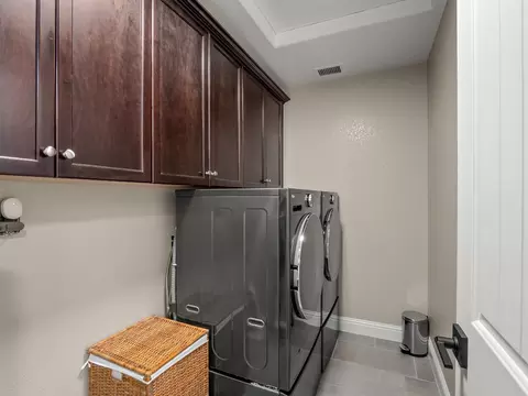 6161 E Bibi Dr, Fresno, CA 93727 photo 17