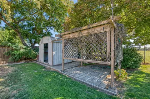 705 Willis Ave, Madera, CA 93637 photo 21