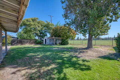 705 Willis Ave, Madera, CA 93637 photo 17