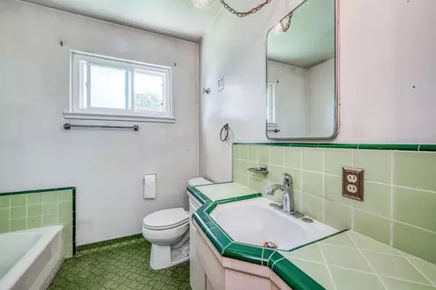 705 Willis Ave, Madera, CA 93637 photo 8