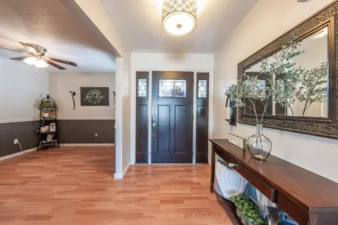 1010 Redwood Ln, Lemoore, CA 93245 photo 3