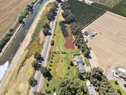 18165 E Flume Ave, Sanger, CA 93657 photo 54