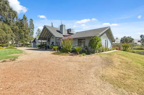 18165 E Flume Ave, Sanger, CA 93657 photo 42