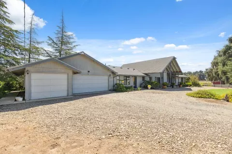 18165 E Flume Ave, Sanger, CA 93657 photo 40