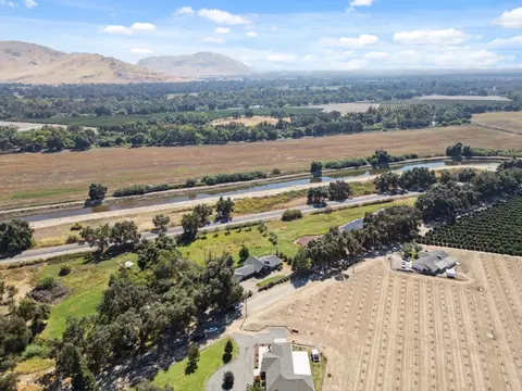 18165 E Flume Ave, Sanger, CA 93657 photo 51