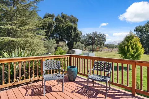 18165 E Flume Ave, Sanger, CA 93657 photo 4