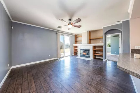 1214 Pine Dr, Lemoore, CA 93245 photo 5