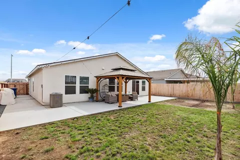 1586 Concord Ave, Madera, CA 93637 photo 23