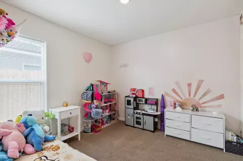1586 Concord Ave, Madera, CA 93637 photo 16