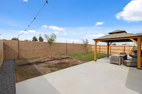 1586 Concord Ave, Madera, CA 93637 photo 21