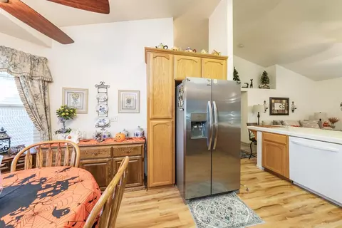 1192 Cousins Dr, Lemoore, CA 93245 photo 13