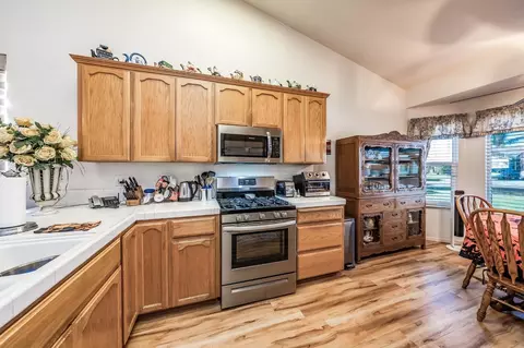 1192 Cousins Dr, Lemoore, CA 93245 photo 10