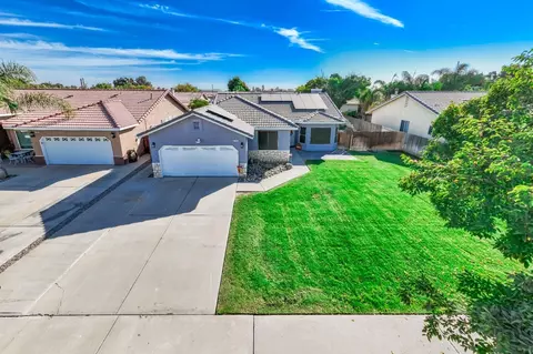 1192 Cousins Dr, Lemoore, CA 93245 photo 2