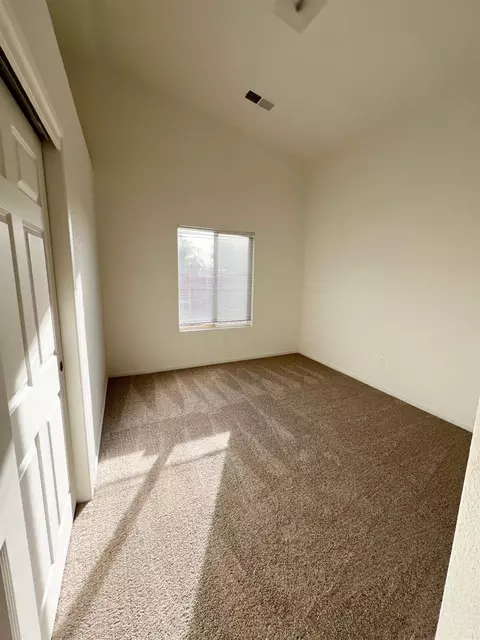 1763 Eisenhower Ln, Madera, CA 93638 photo 9
