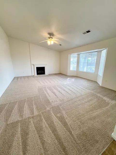 1763 Eisenhower Ln, Madera, CA 93638 photo 4