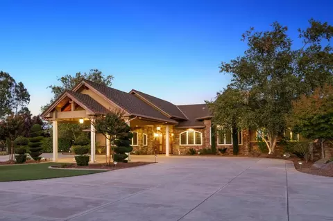 11693 E Bullard Ave, Clovis, CA 93619 photo 1