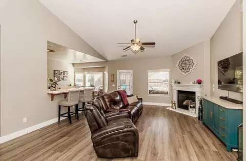641 Richmond Ct, Exeter, CA 93221 photo 4