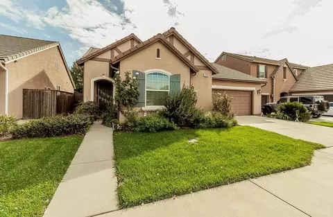 3786 Richmond Ave, Clovis, CA 93619 photo 2