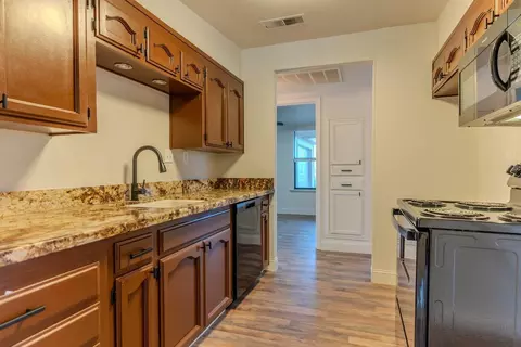 943 Brookhaven Dr, Clovis, CA 93612 photo 7