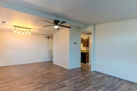943 Brookhaven Dr, Clovis, CA 93612 photo 5