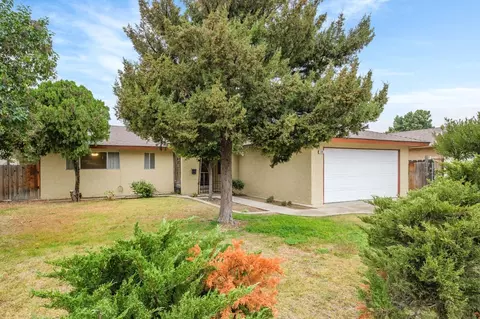 1285 Tucker Ave, Sanger, CA 93657 photo 1
