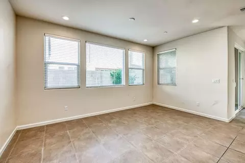 6044 E Bishop Ln, Fresno, CA 93727 photo 14