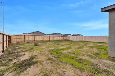 1521 Concord Ave, Madera, CA 93637 photo 27