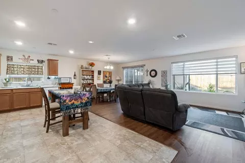 6870 E Braly Ave, Fresno, CA 93727 photo 6