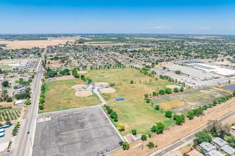 1365 National Dr, Lemoore, CA 93245 photo 43