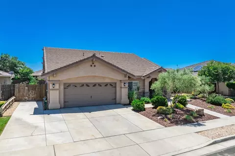 1365 National Dr, Lemoore, CA 93245 photo 2