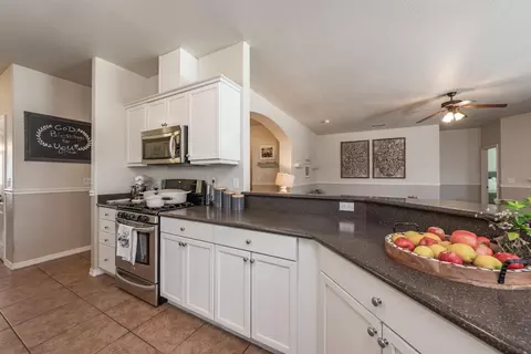 1365 National Dr, Lemoore, CA 93245 photo 14
