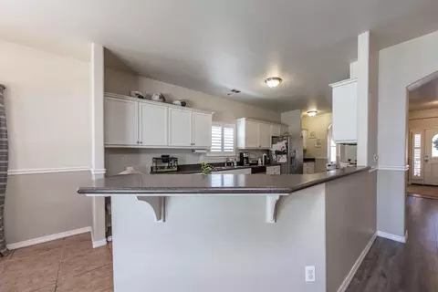 1365 National Dr, Lemoore, CA 93245 photo 12
