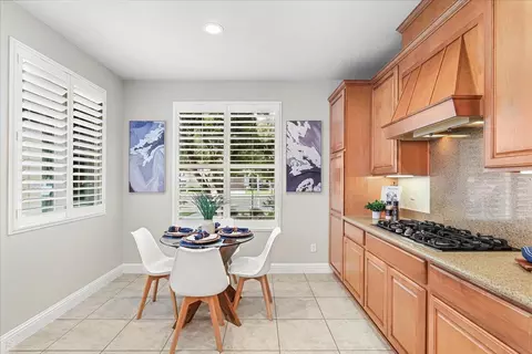 Kitchen - 2384 Shadow Berry Dr, Manteca, CA 95336 photo 2 of 4
