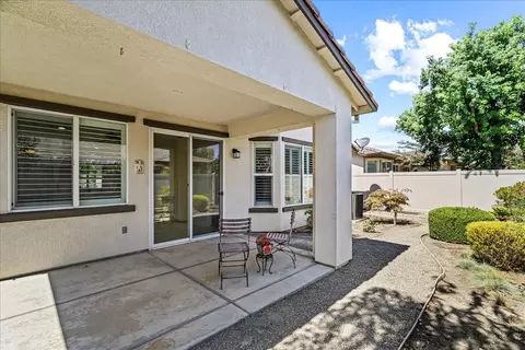Exterior - 2384 Shadow Berry Dr, Manteca, CA 95336 photo 9 of 17