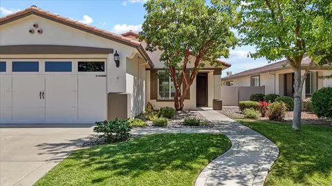 Exterior - 2384 Shadow Berry Dr, Manteca, CA 95336 photo 5 of 17