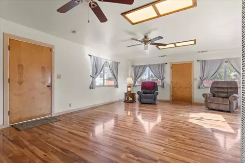 Living - 4149 Mary Ave, Olivehurst, CA 95961 photo 9 of 12