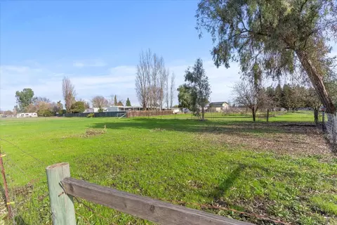 Exterior - 4149 Mary Ave, Olivehurst, CA 95961 photo 21 of 23