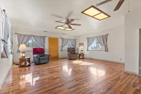 Living - 4149 Mary Ave, Olivehurst, CA 95961 photo 10 of 12