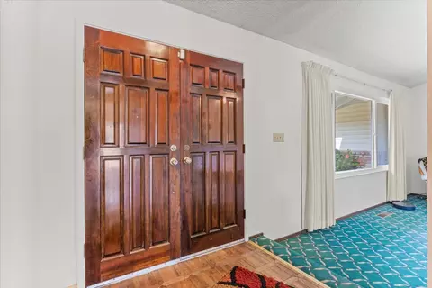 Entry Way - 4149 Mary Ave, Olivehurst, CA 95961 photo 3 of 5