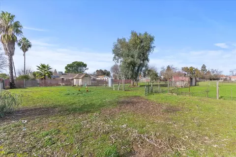 Exterior - 4149 Mary Ave, Olivehurst, CA 95961 photo 22 of 23