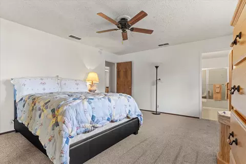 Bedroom - 4149 Mary Ave, Olivehurst, CA 95961 photo 6 of 8