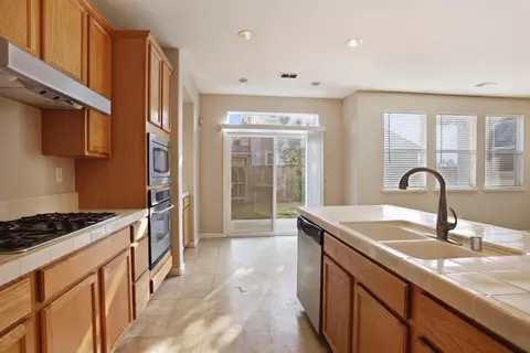 1302 N Oasis Ln, Patterson, CA 95363 photo 9