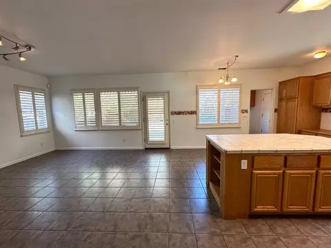371 Memory Ln, Turlock, CA 95382 photo 8