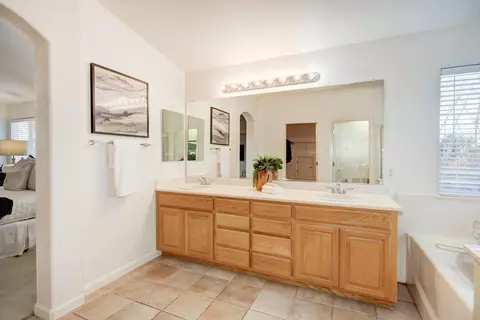 7740 Hyde Park Cir, Antelope, CA 95843 photo 31