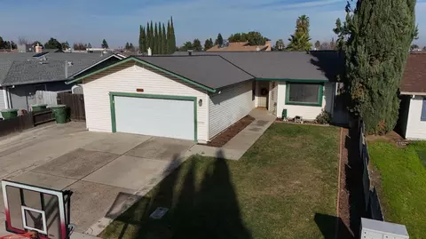 1441 7th St, Ripon, CA 95366 photo 2
