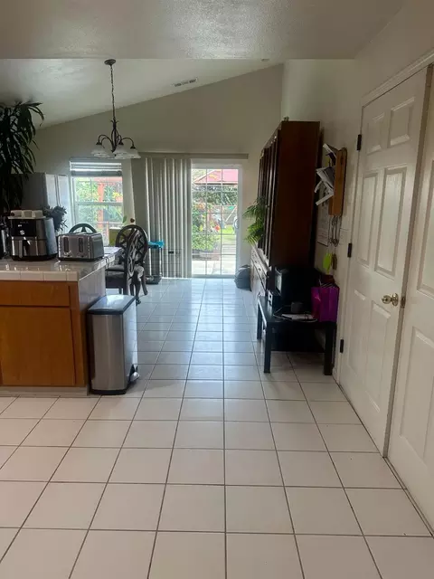 919 Leon Ave, Modesto, CA 95351 photo 7