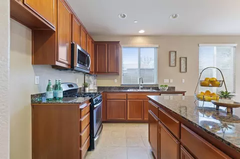 982 Courtyards Loop, Lincoln, CA 95648 photo 8