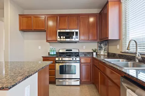 982 Courtyards Loop, Lincoln, CA 95648 photo 9