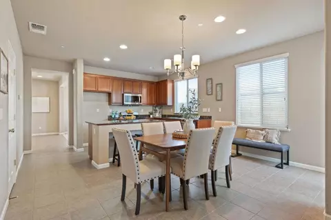 982 Courtyards Loop, Lincoln, CA 95648 photo 11