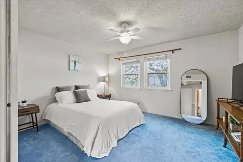 Bedroom - 4051 Oak Villa Cir, Carmichael, CA 95608 photo 2 of 8